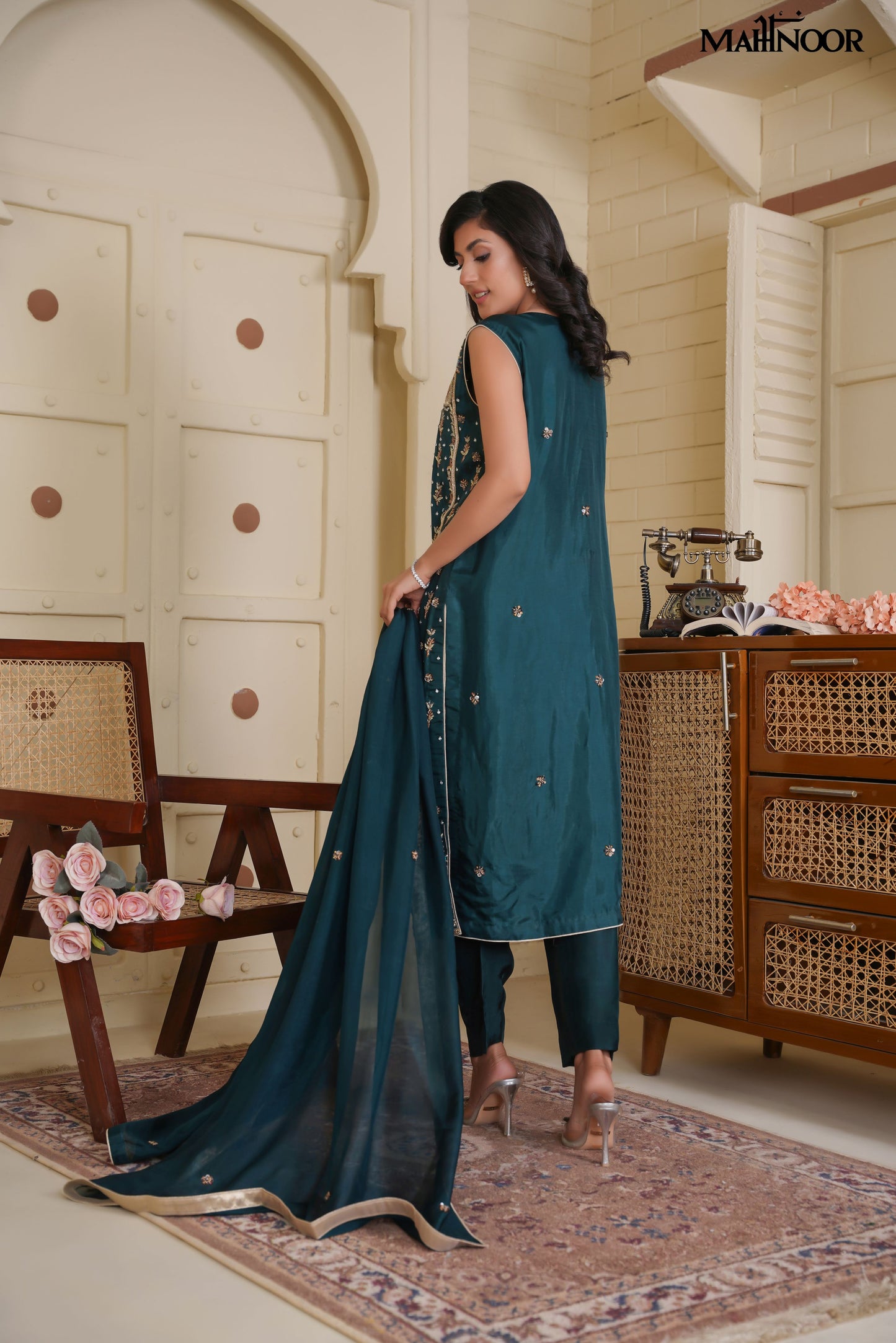 MAHNOOR SILK COLLECTION-LUXURY FORMAL-MCR-1225