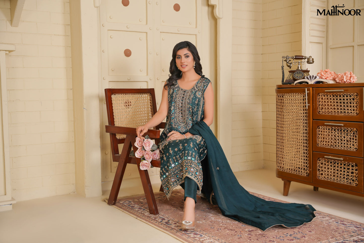 MAHNOOR SILK COLLECTION-LUXURY FORMAL-MCR-1225