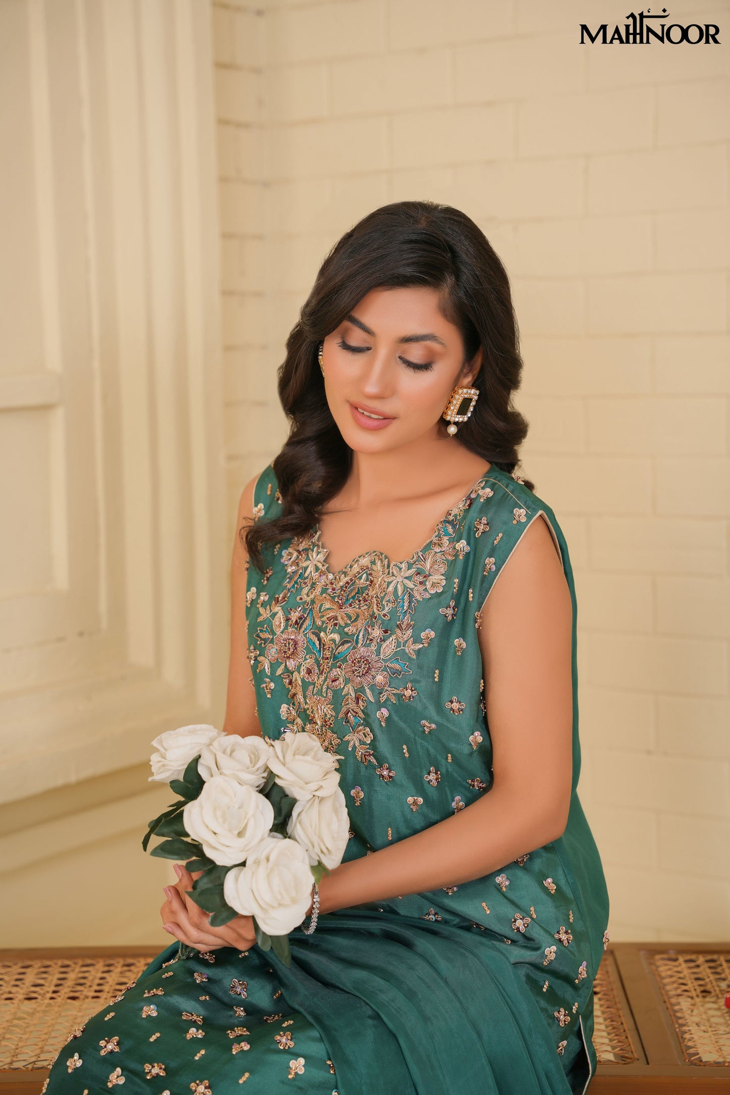 MAHNOOR SILK COLLECTION-LUXURY FORMAL-MCR-1025