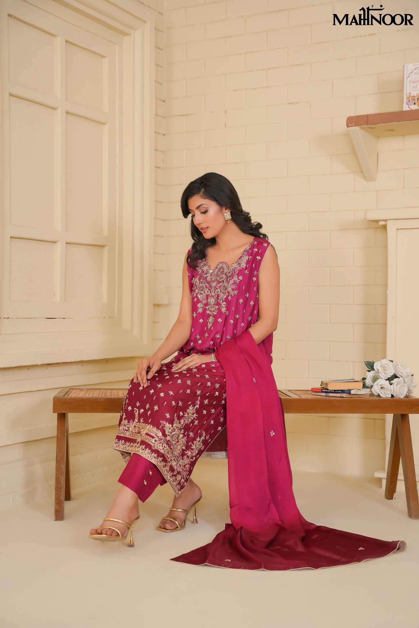 MAHNOOR SILK COLLECTION-LUXURY FORMAL-MCR-0025