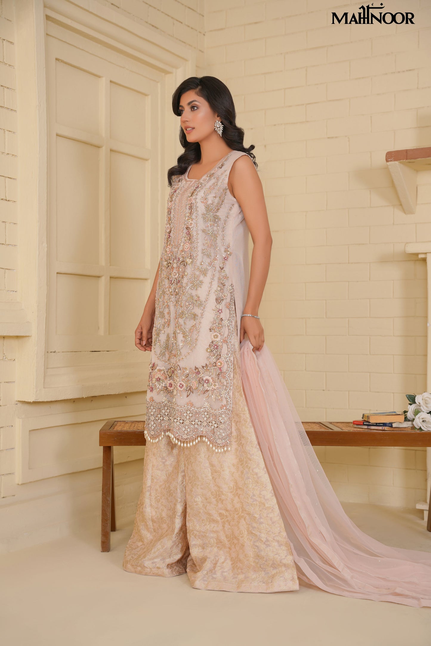 MAHNOOR SILK COLLECTION-LUXURY FORMAL-MNC-4186