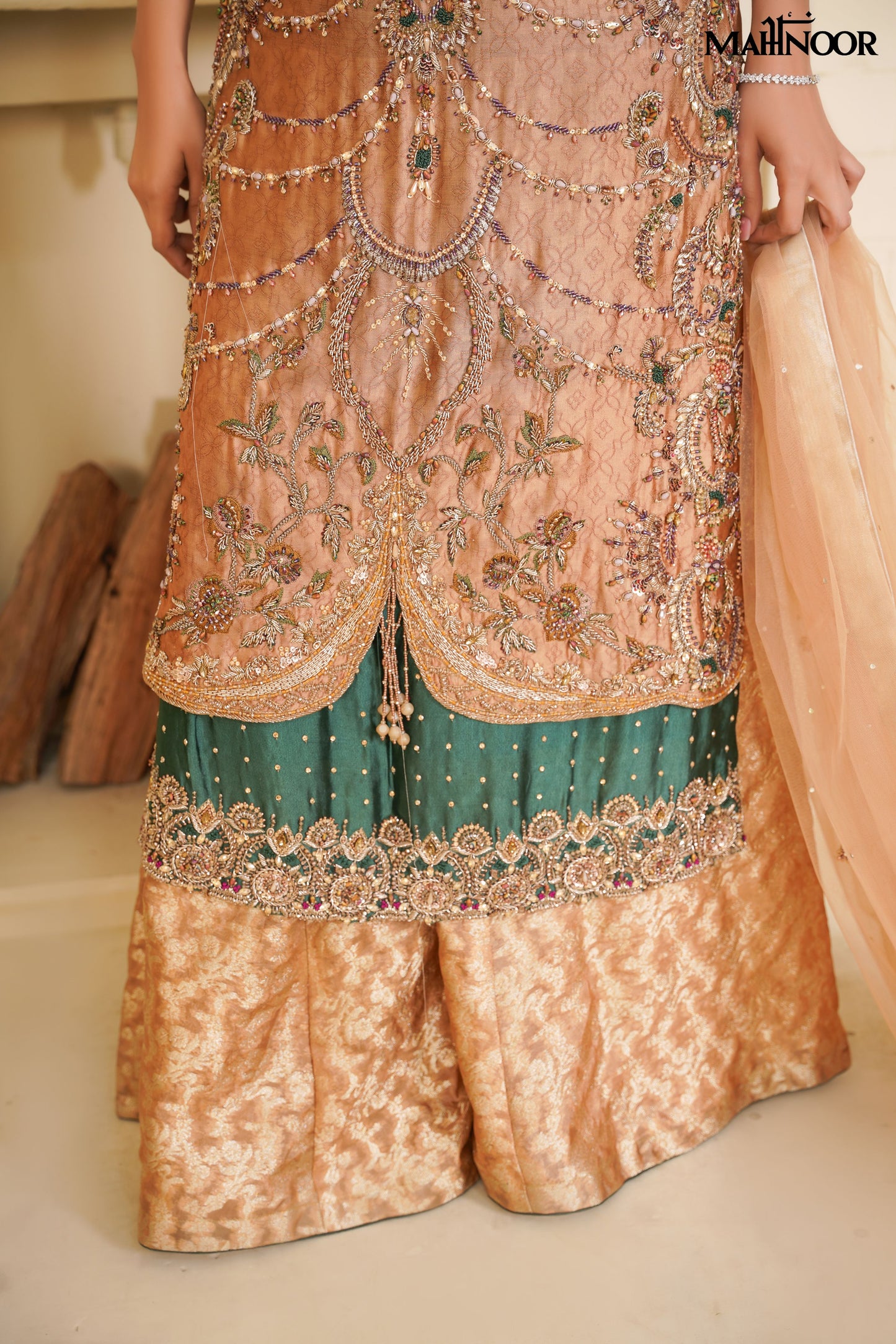 MAHNOOR SILK COLLECTION-LUXURY FORMAL-MNC-4220