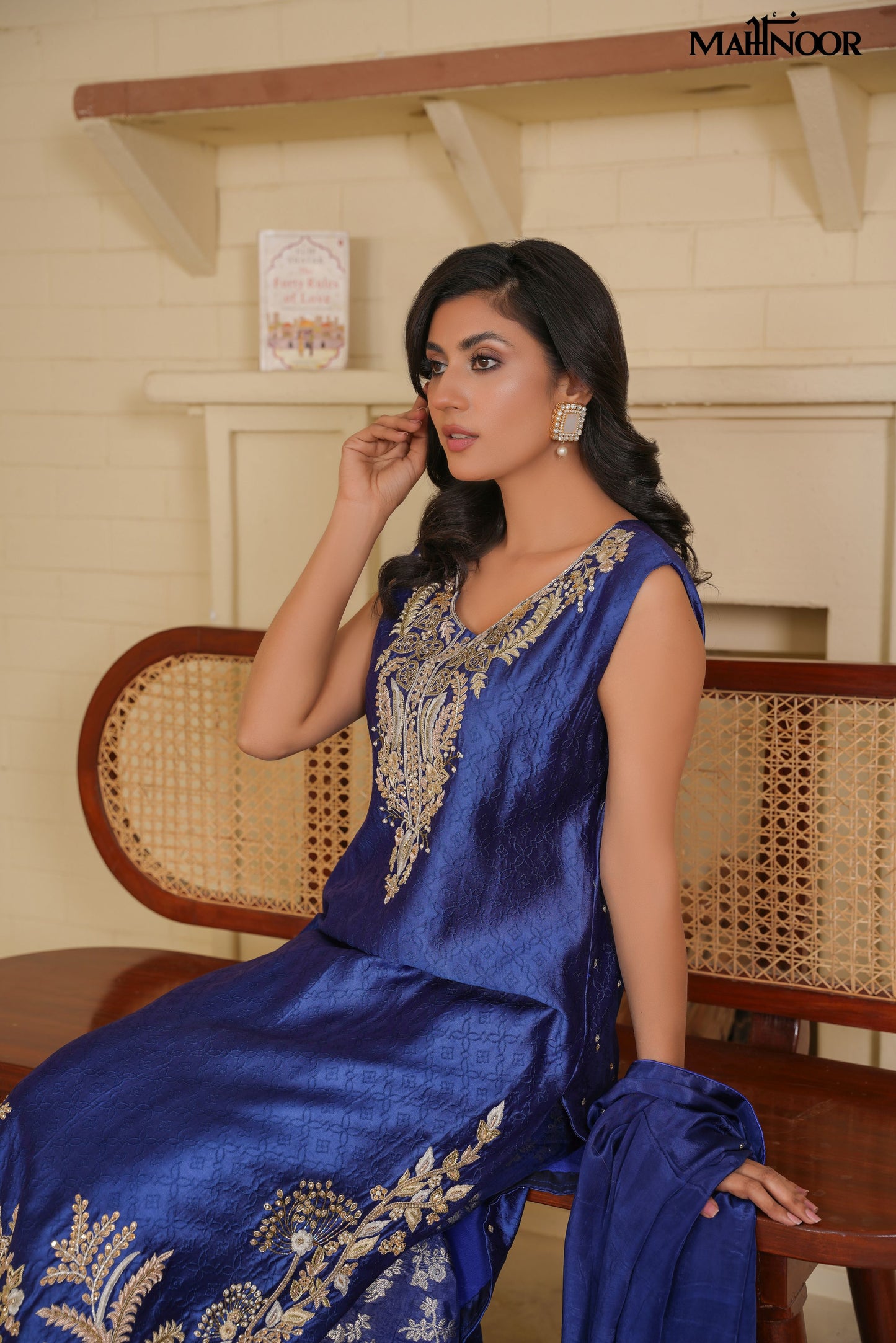 MAHNOOR SILK COLLECTION-LUXURY FORMAL-MNC-4239