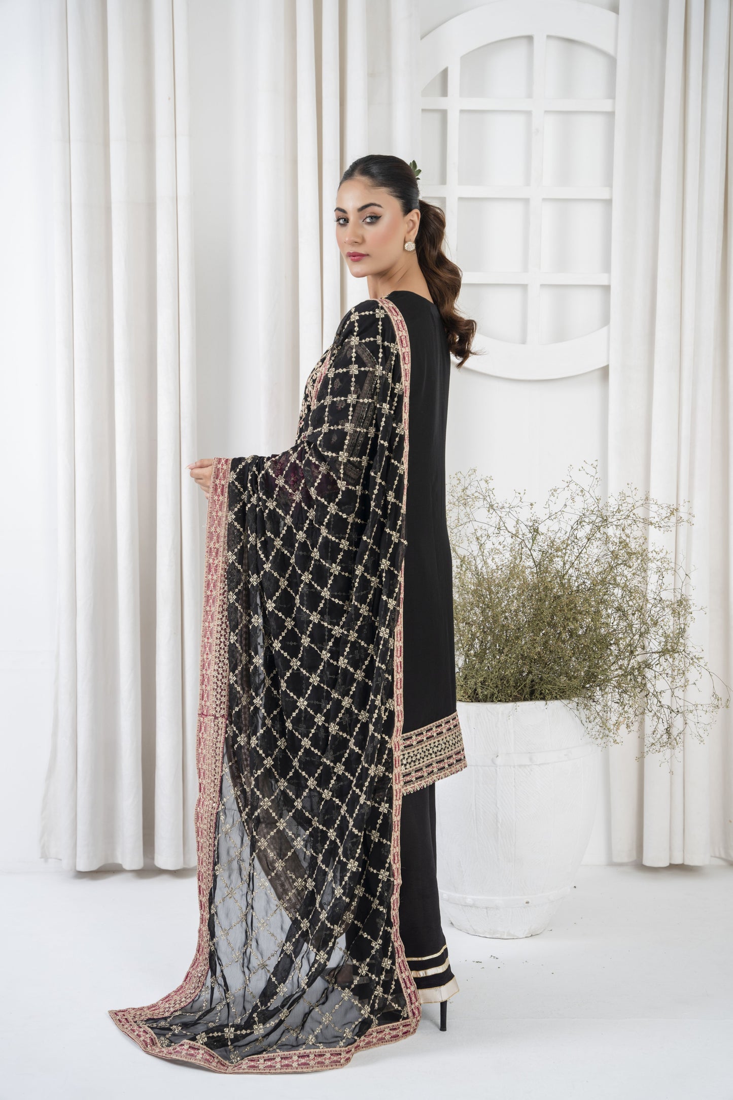 MAHNOOR COLLECTION-READY TO WAER-MNC-2024