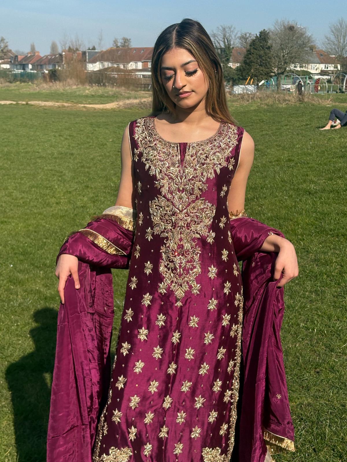 MAHNOOR COLLECTION-LUXURY FORMAL-MNC-4261