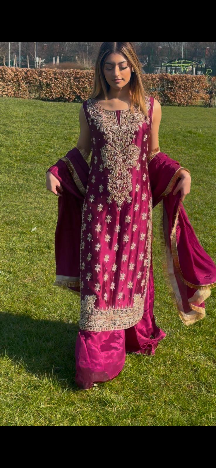 MAHNOOR COLLECTION-LUXURY FORMAL-MNC-4261
