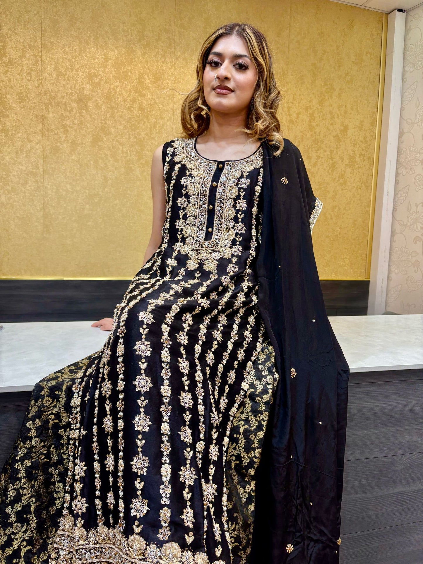 MAHNOOR SILK COLLECTION-LUXURY FORMAL-MNC-4262