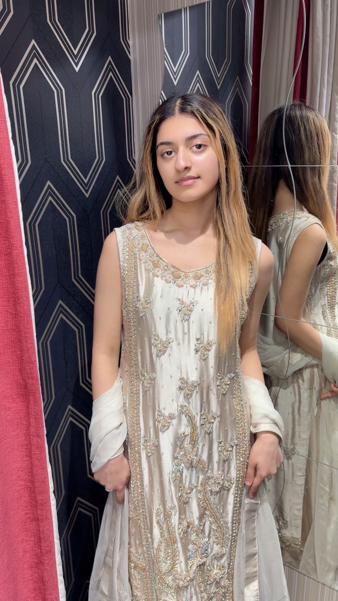 MAHNOOR SILK COLLECTION-MNC-4271