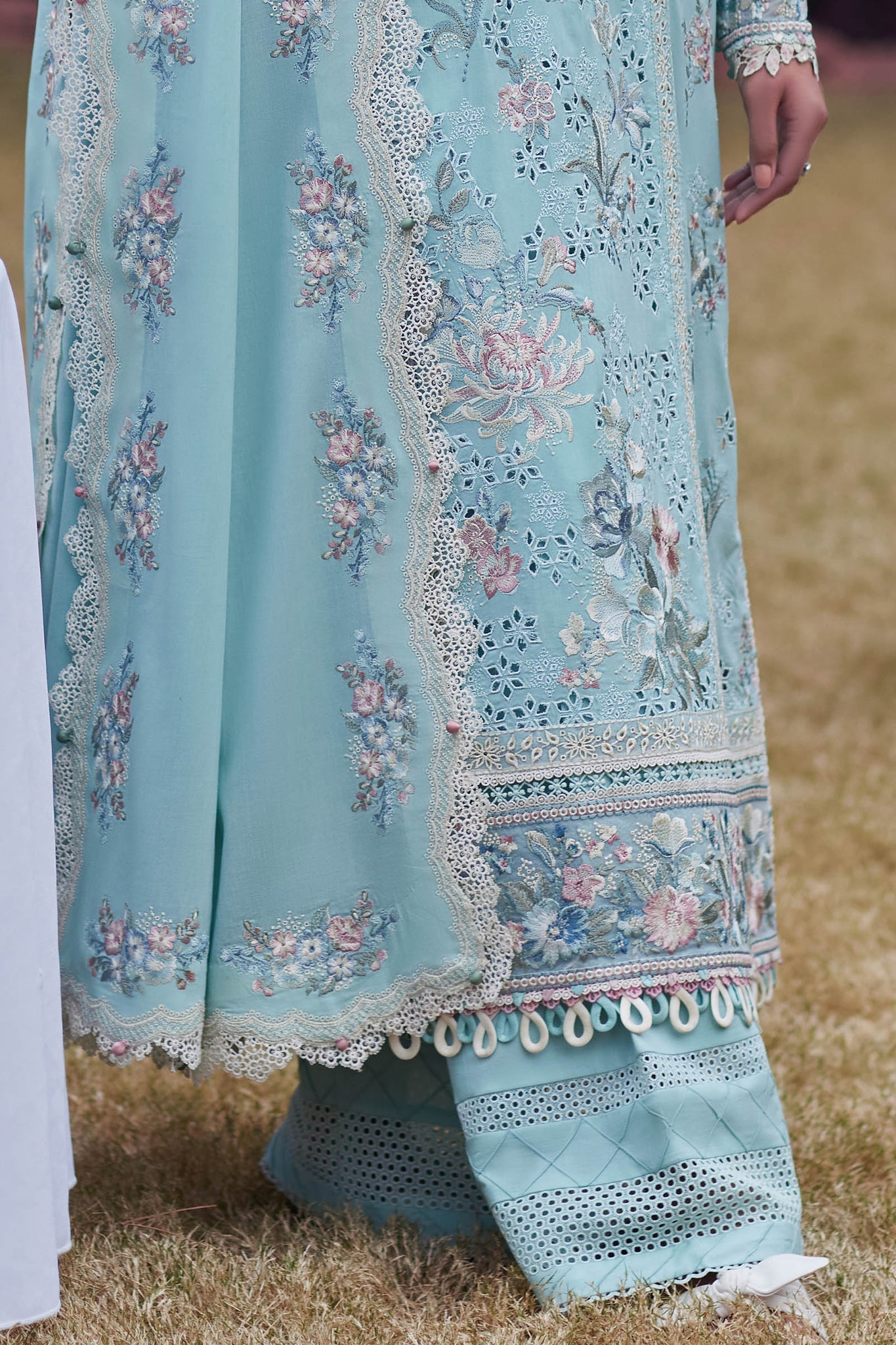 ELAN-AIREEN LAWN 3 Piece Suit (EL24-09 B)