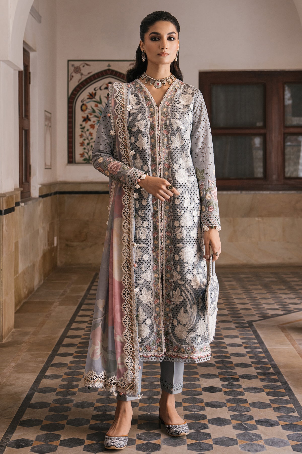 ALIZEH-JAZMIN-EMBROIDERED LUXURY LAWN SL24-D3