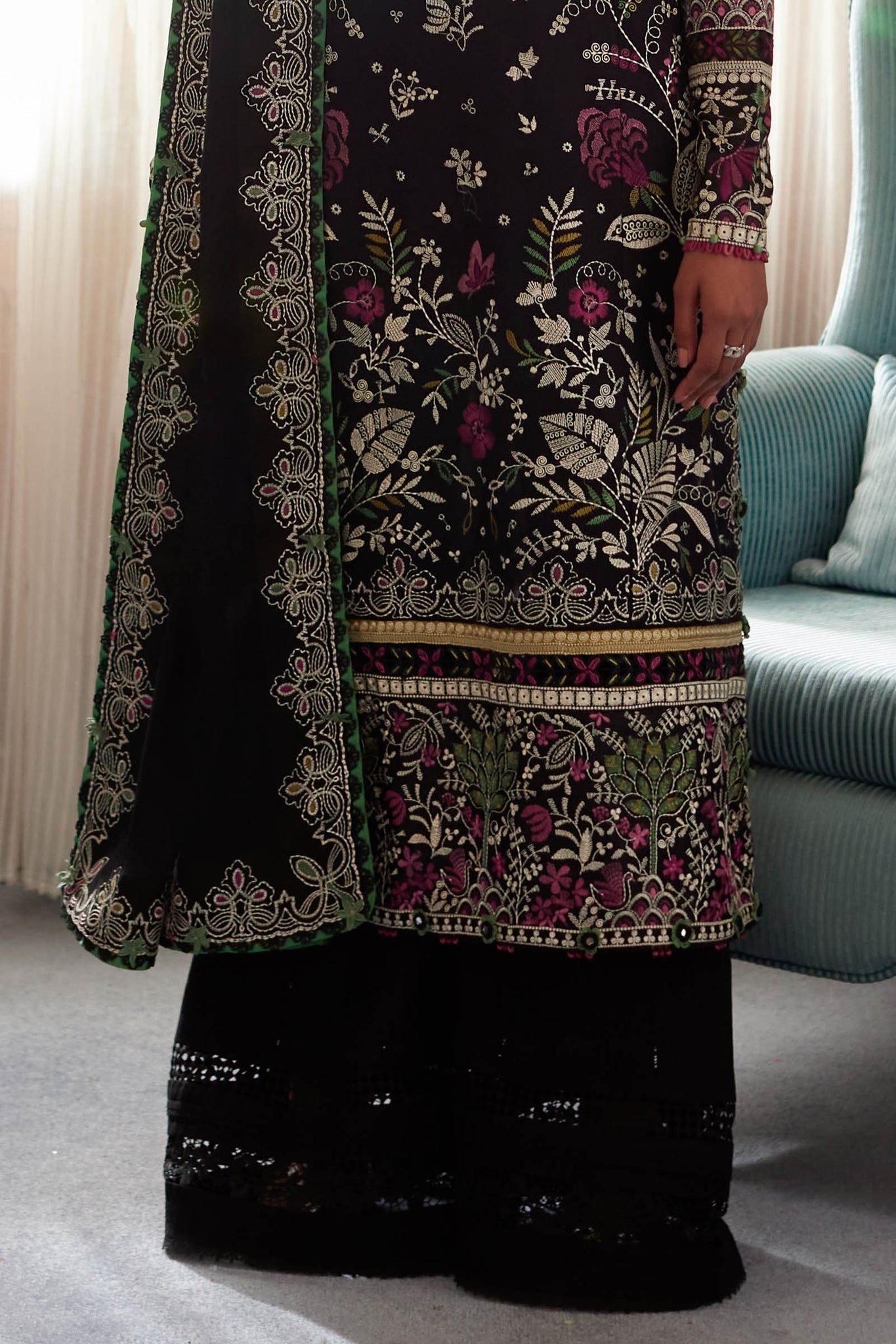 ELAN-LAWN 3 Piece Suit QISTINA (EL24-03 B)